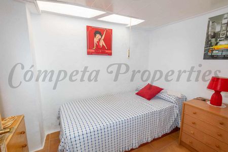 Apartment in Torrox-Costa, Close to the beach - Photo 2