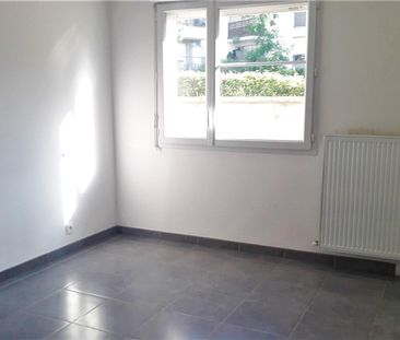 location Appartement T3 DE 56.77m² À ATHIS MONS - Photo 2