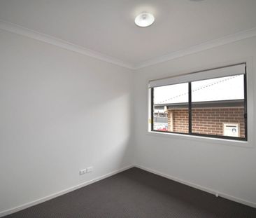 Modern home situated in great location - Photo 4