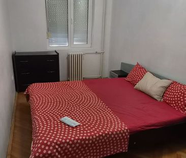 Apartament 3 Camere Etaj 1 Complexul Studentesc 450 euro - Photo 6