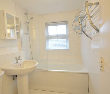 Viner Close, WALTON-ON-THAMES, KT12 - Photo 6