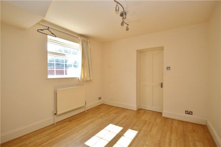 Stoughton Road, Guildford, Surrey, GU1 1LH - Photo 4