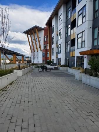 Stylish 3rd Floor Condo with Great View - Photo 3