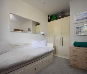 2 bedroom apartment to rent - Photo 6