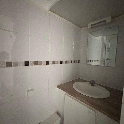 Location Appartement 3 pièces 56m² ANGOULEME 16000 - Photo 1