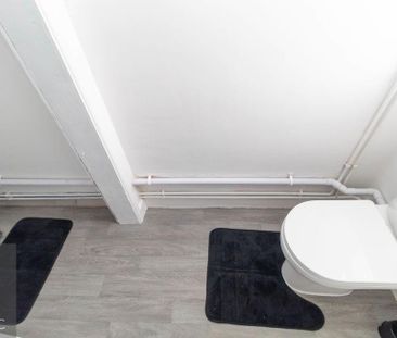 3 bedroom semi-detached house to rent - Photo 6