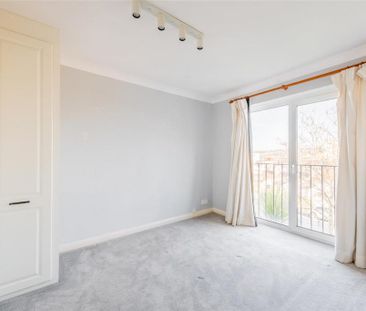 2 bedroom end of terrace house to rent - Photo 5