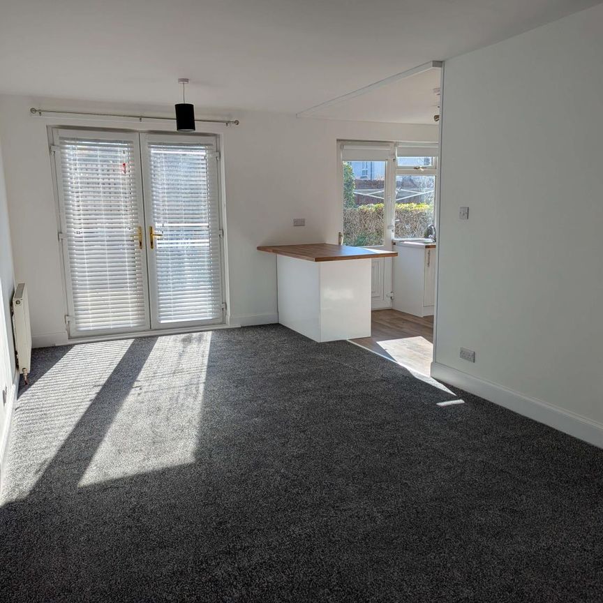 Barleyknowe Crescent, Gorebridge, Midlothian (Ref: 00000302) - Photo 1