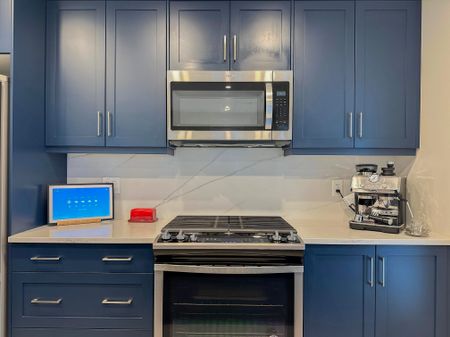 Private Rooftop Patio & Bonus Room | 2 Bed Townhouse In Vibrant Seton - Photo 2