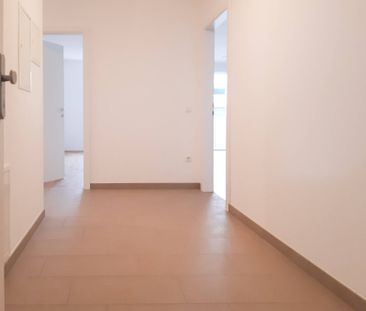 Balkonwohnung mit 3 Zimmern - Photo 1