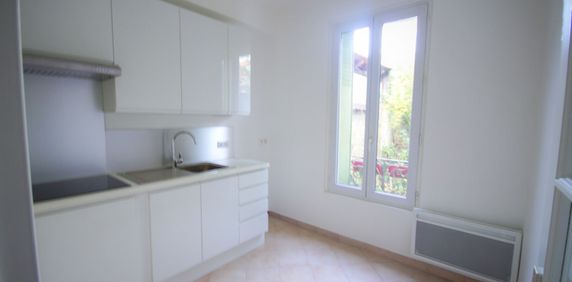 Location Appartement 1 pièce 23m² - Photo 2