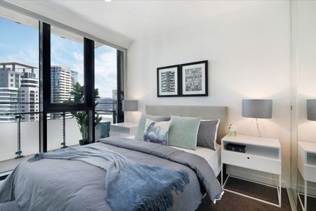 2-BED 1-BATH, NOT FURNISHED - Photo 4