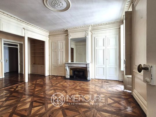 Location Appartement 4 pièces 117m² LYON 2ème - Photo 1