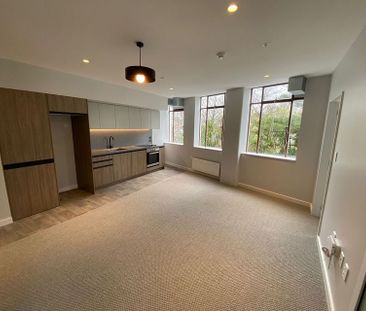 Modern 2bedroom Apt in Hutt Central & Pet Friendly - Photo 2