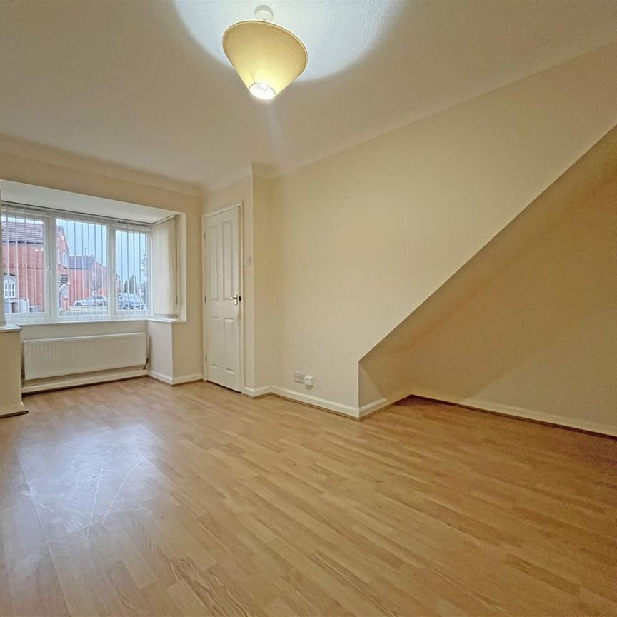 2 bedroom Semi-detached house to rent - Photo 1