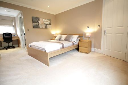 5 bedroom detached house to rent - Photo 5