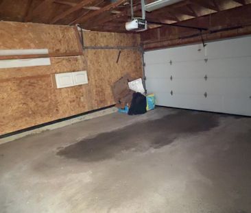 For Lease - 6071 Duford Drive Unit# Upper Portion, Mississauga, Ont... - Photo 3