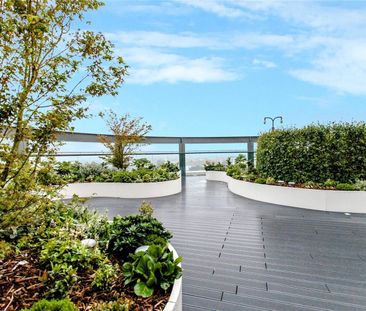 1 Bed Flat, The Heights, IG11 - Photo 2
