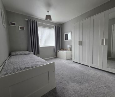 3 bedroom semi-detached house to rent - Photo 5