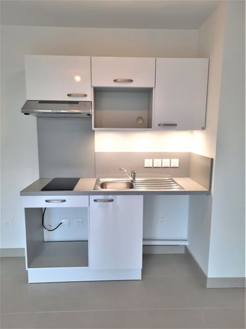 Location Appartement 2 pièces 48m² MELUN 77000 - Photo 4