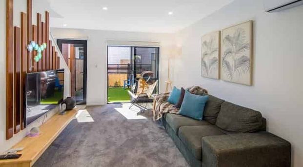 Modern 2-Bedroom Townhouse - Photo 1