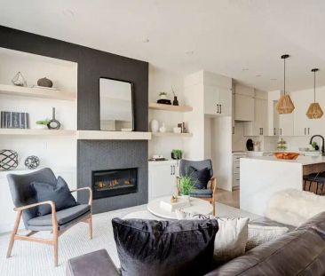 Exceptional 1850 Sqft Home with AC and Rooftop Terrace | 1923 26 Av... - Photo 1
