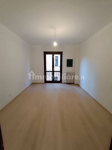 Trilocale via Paruzza, Centro, Alba - Photo 3