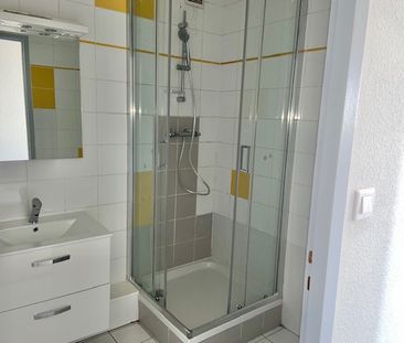 Location Appartement 3 pièces 71m² - Photo 6