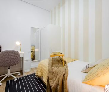 Calle del Castillo, Madrid, Community of Madrid 28010 - Photo 2