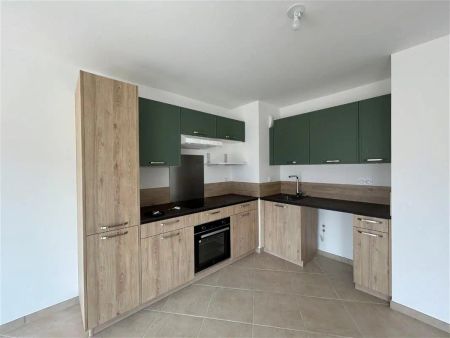 Location appartement 3 pièces - 60.21m² à Saint-martin-d'hères (38400) - Photo 2