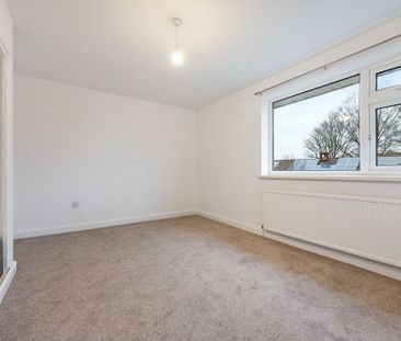 2 bed terraced house to rent in Coniston Avenue, Manchester, M38 - Photo 4