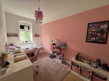 3-Raum Wohnung • in Chemnitz • Bernsdorf • Bad mit Wanne & Fenster • Hochparterre • jetzt anrufen - Foto 2