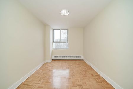 For Lease - 6200 Bathurst Street Unit# 906, Toronto, Ontario - Photo 4