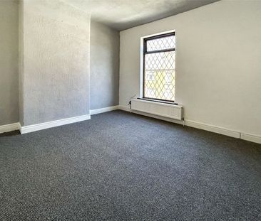 3 Bed Terraced House, Smith Street, S35 - Photo 1