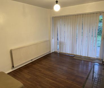 4 bedroom semi-detached house to rent - Photo 1