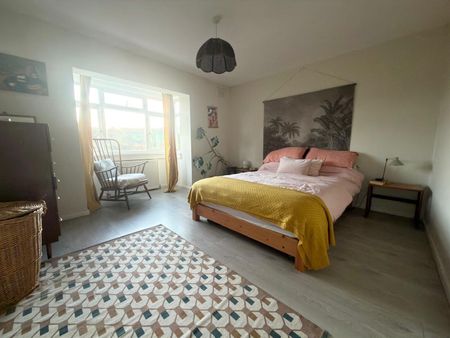 Elmhurst Estate, Bath, Batheaston - Photo 3