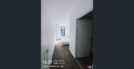 🏡 Fully Furnished-Modern Garden-Style Apartment | 2Bed 2Bath | Prime Rosebery Location | Furnished ! Available From 01/12/2025 To 05/02/2026. - Photo 2