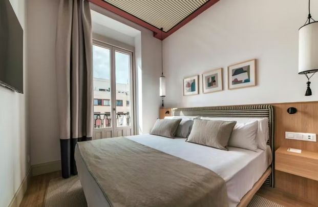 Carrer de Muntaner, Barcelona, Catalonia 08021 - Photo 1