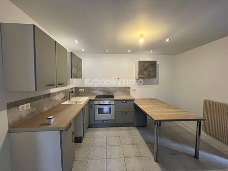 Location Maison 5 pièces 78m² DEVILLE LES ROUEN 76250 - Photo 5