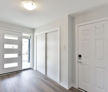 For Lease - 368 CLEARPATH Private, Kanata, Ontario - Photo 3