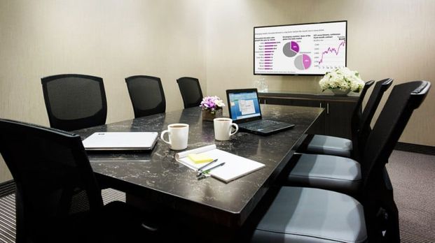 Roehampton - Photo 1