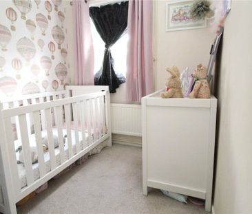 2 bed Flat for rent - Photo 4