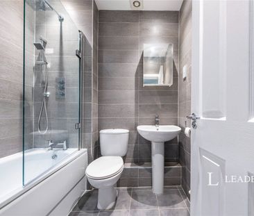 3 bedroom house to rent Sandmartin Close, Buckingham, Buckinghamshi... - Photo 6