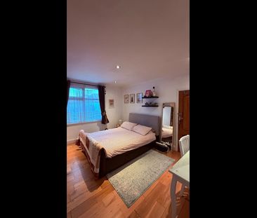 Room in a Shared House, London Road, CR7 - Photo 5