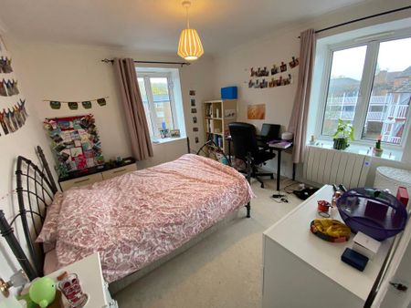 2 bedroom flat to rent - Photo 4
