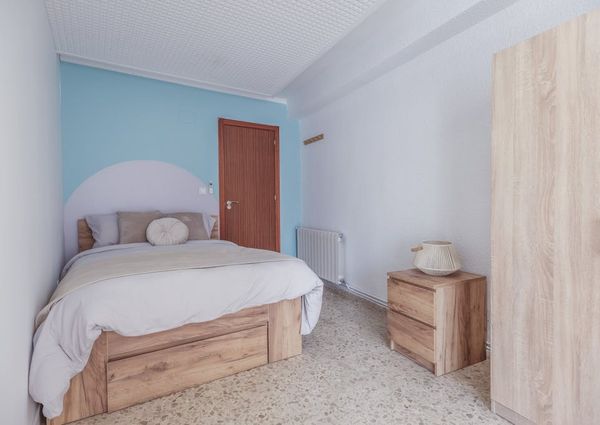 Plaça de Bisbe Benlloch, Torrent, Valencian Community 46900