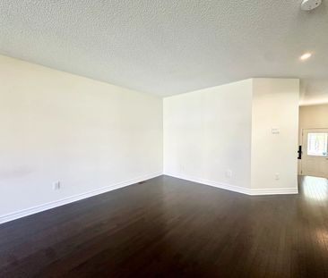 For Lease - 109 Calvington Avenue, Kanata, Ontario - Photo 2
