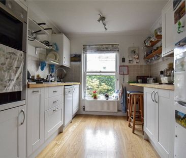 A beautiful 3 bedroom terraced house to rent in the popular Newnham... - Photo 6