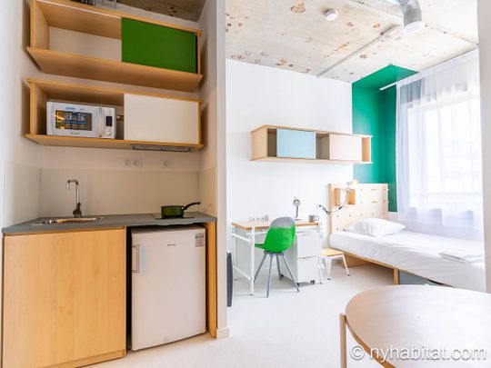 Logement à Paris, Location meublée - Photo 1