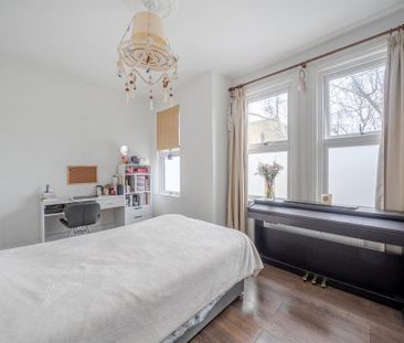 3 bedroom terraced house to rent - Photo 3